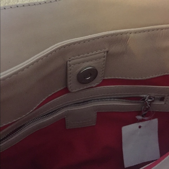 Designer Handbag - Picture 8 of 8